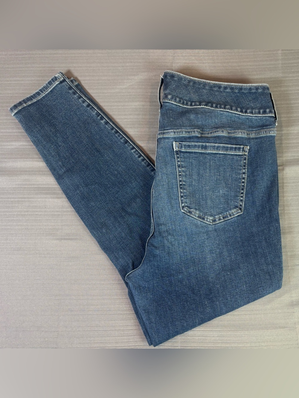 Torrid Feel The Fit Super Soft Jeggings Women’s 16S Short Dark Wash Skinny Jeans